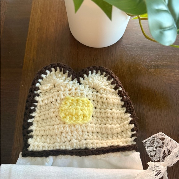 Handmade Crochet Bread & Butter Hanging Kitchen Towel - French Toast "Bonjour" - Picture 4 of 6